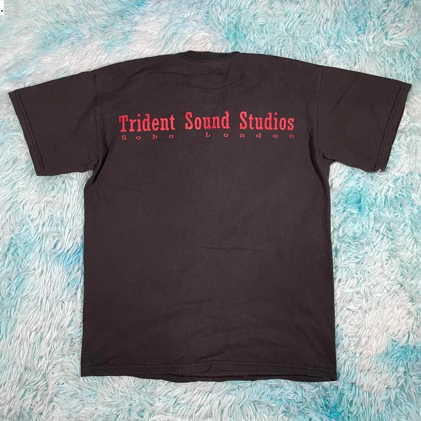 Vintage 00s Black Trident Sound Studios Music Graphic T Shirt - Medium