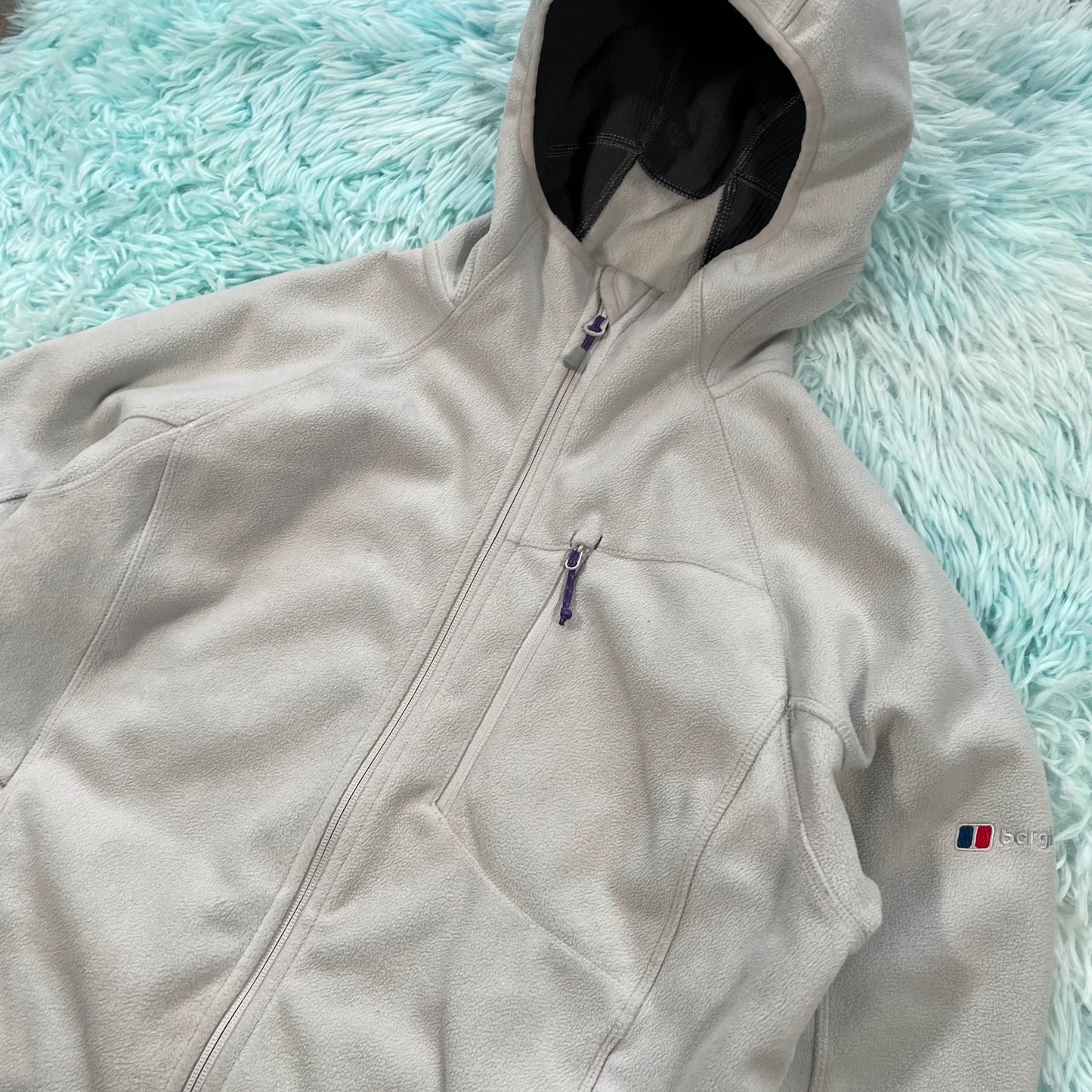 Vintage White Berghaus Fleece Jacket - Size 16