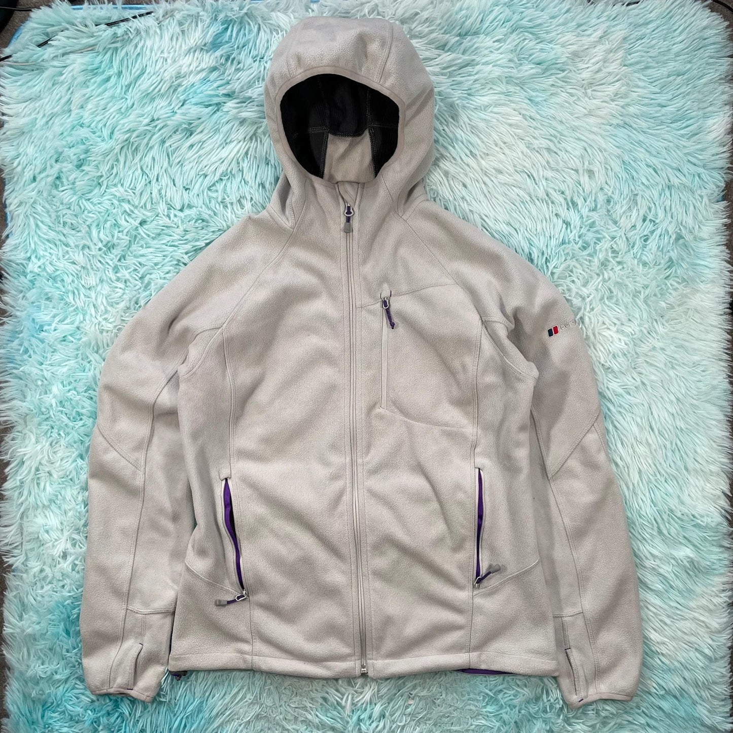 Vintage White Berghaus Fleece Jacket - Size 16