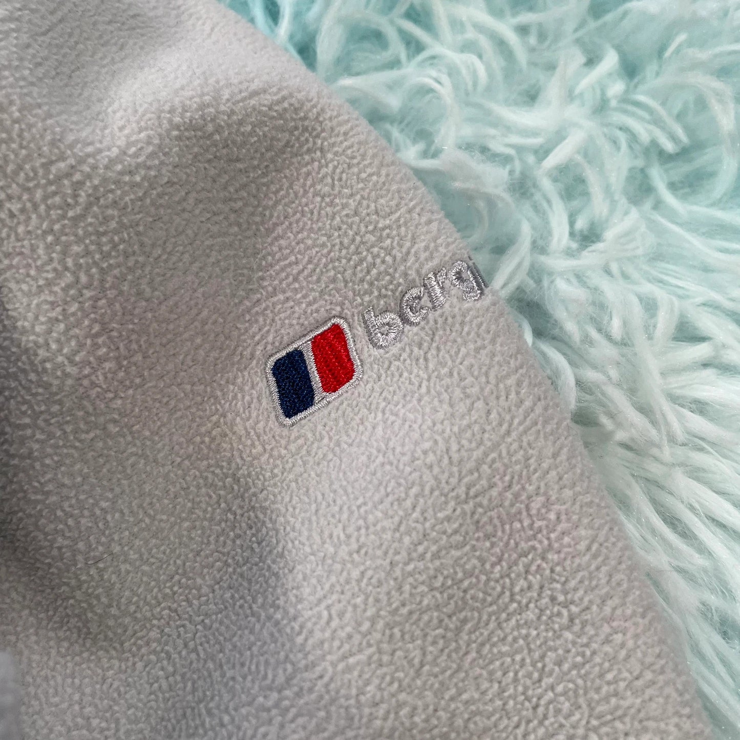 Vintage White Berghaus Fleece Jacket - Size 16