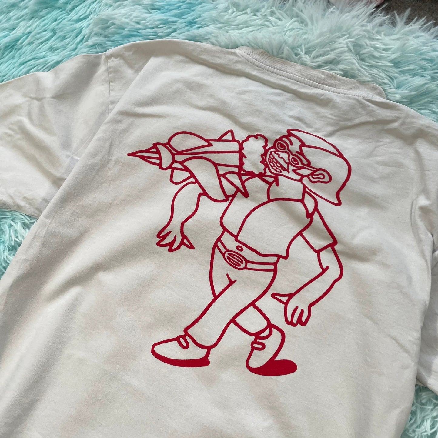 White Polar Graphic T Shirt - Medium