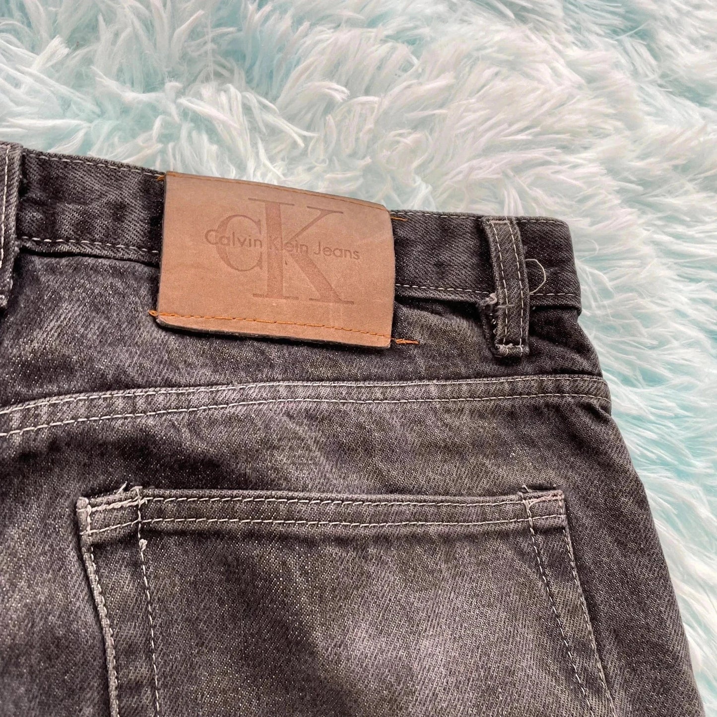 Vintage Black Calvin Klein Jeans Faded Straight Leg - 34W 3