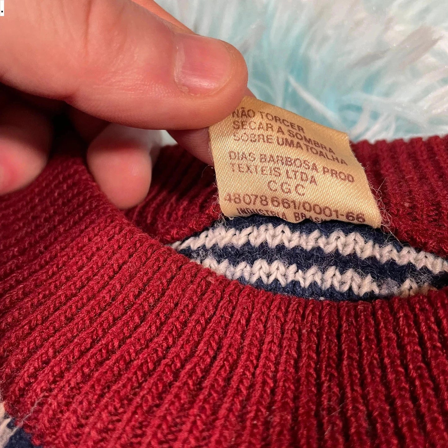 Vintage 90s Navy & Burgundy Chunky Wool Knitted Jumper - Large