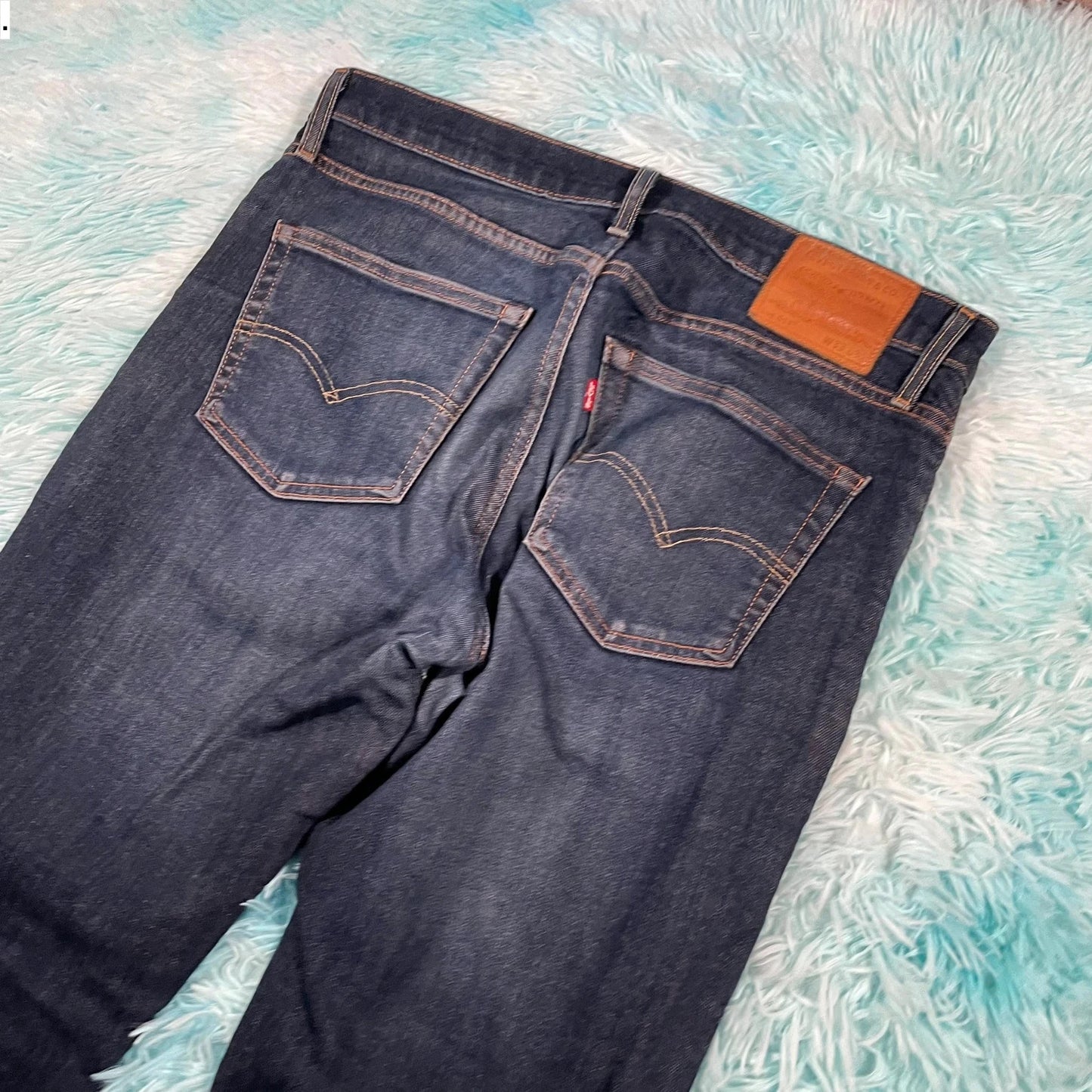 Navy Levi’s 511 Jeans Slim Leg Premium - 33W 32L