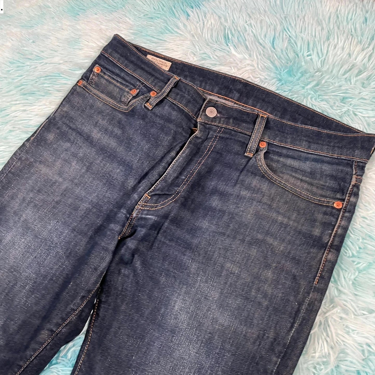 Navy Levi’s 511 Jeans Slim Leg Premium - 33W 32L