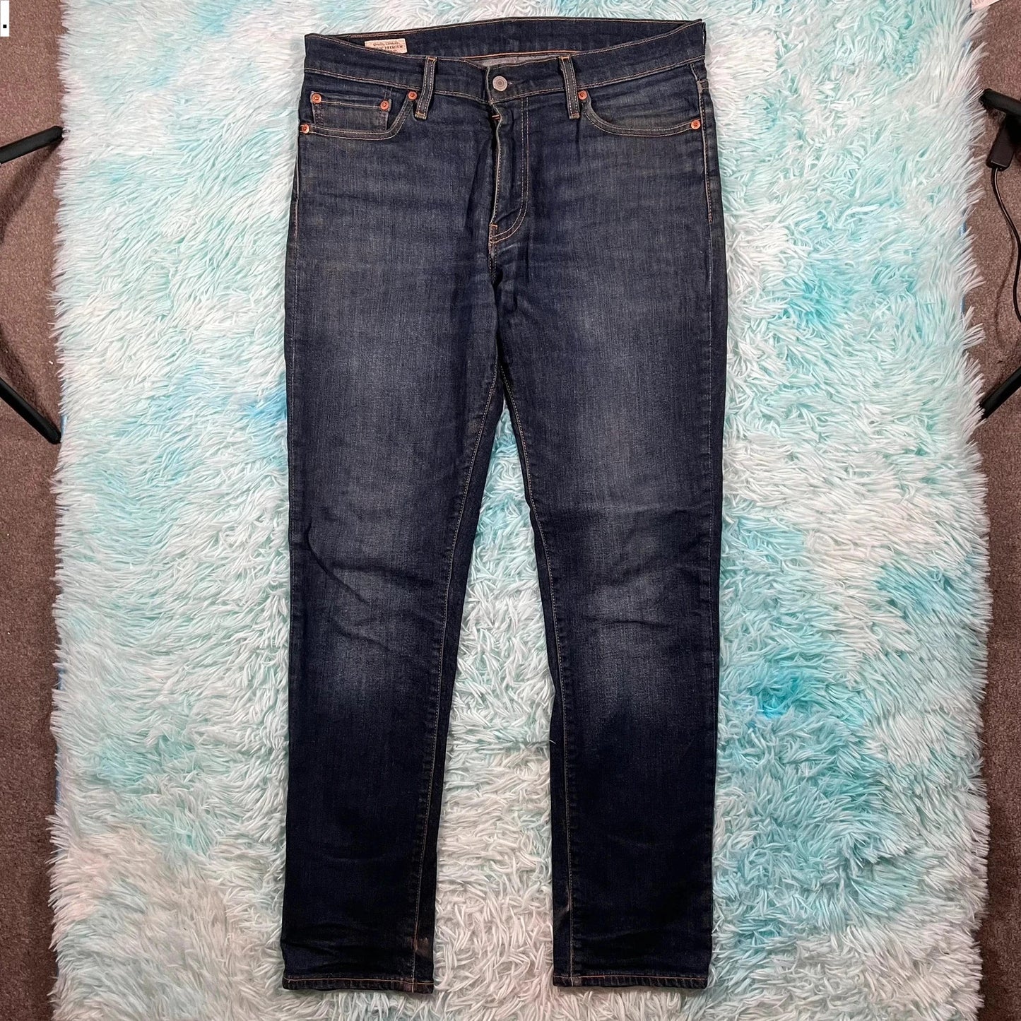Navy Levi’s 511 Jeans Slim Leg Premium - 33W 32L