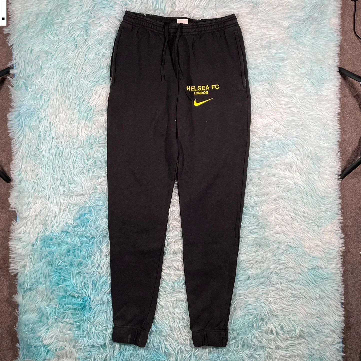 Black Nike Chelsea Joggers Jogging Bottoms - Small