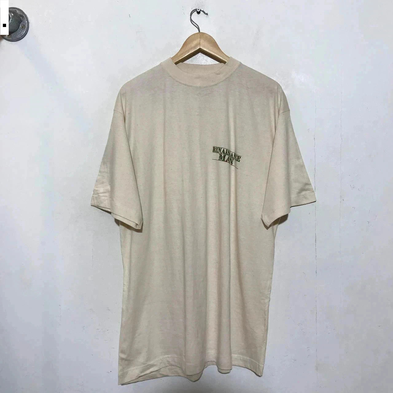Deadstock 90s 1994 Vintage Cream Renaissance Man Movie Promo T Shirt Danny DeVito on a Euro tag