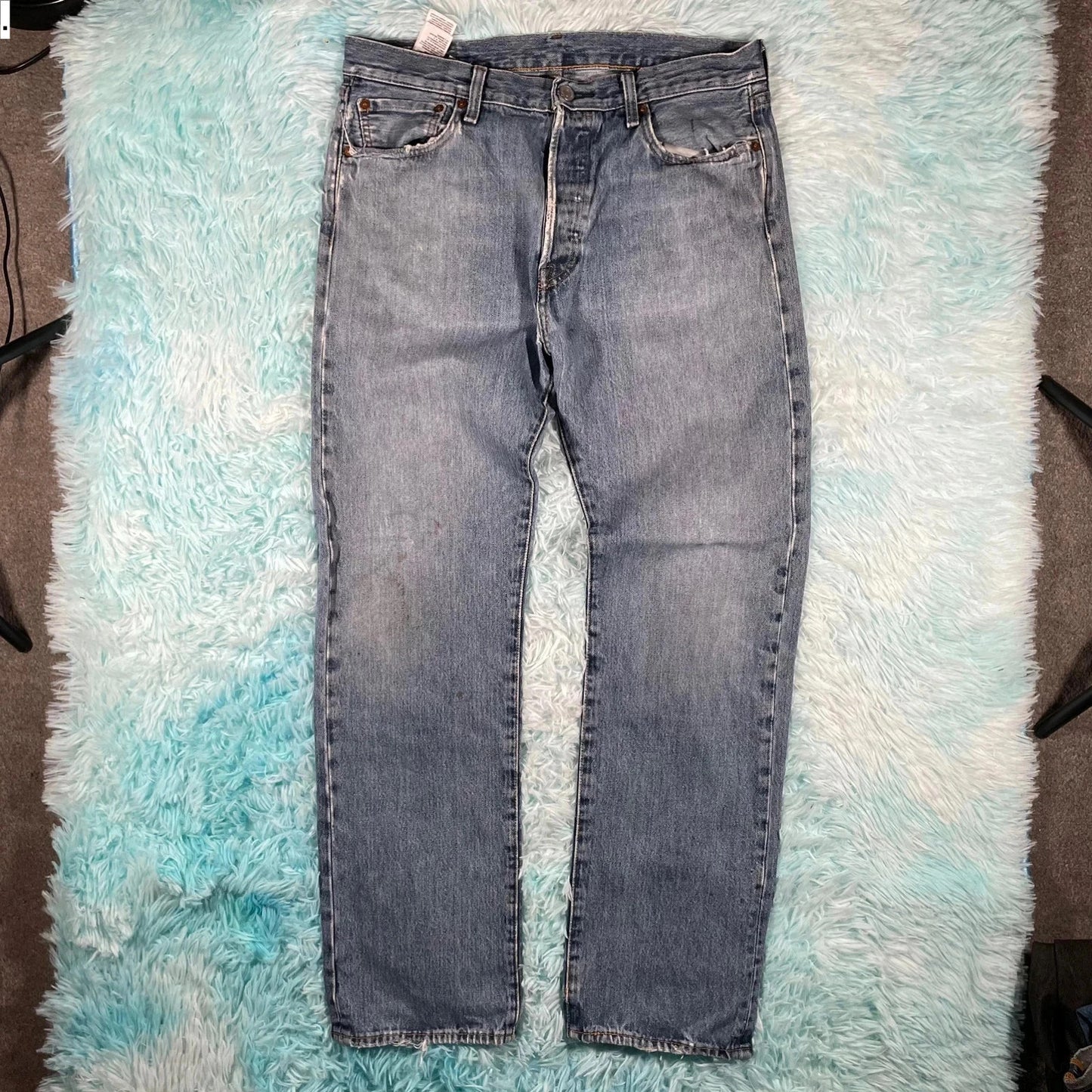 Blue Levi’s 501 Jeans Straight Leg - 34W 32L