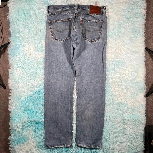 Blue Levi’s 501 Jeans Straight Leg - 34W 32L