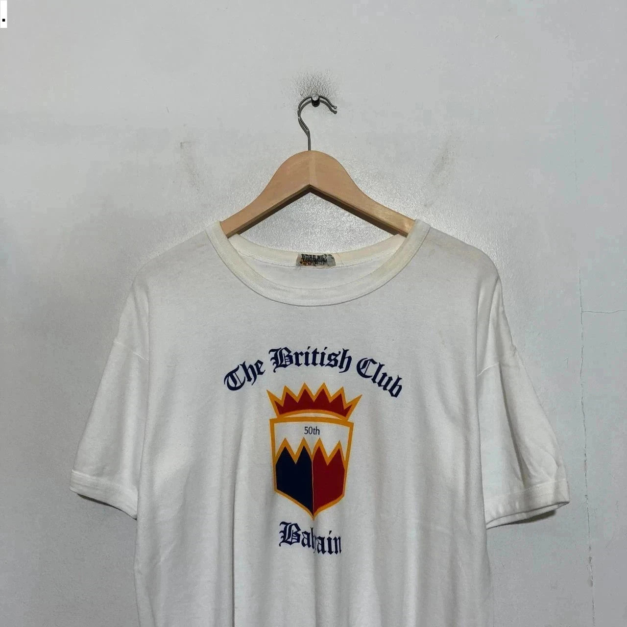 Vintage 80s 1985 The British Club Bahrain Graphic T Shirt - Large