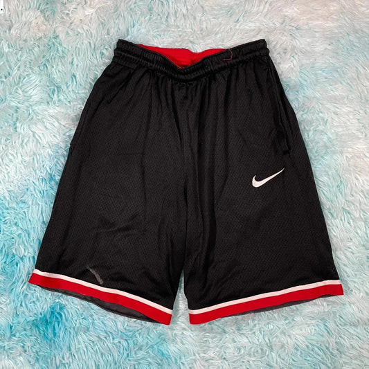 Black & Red Nike Basketball Shorts - Small