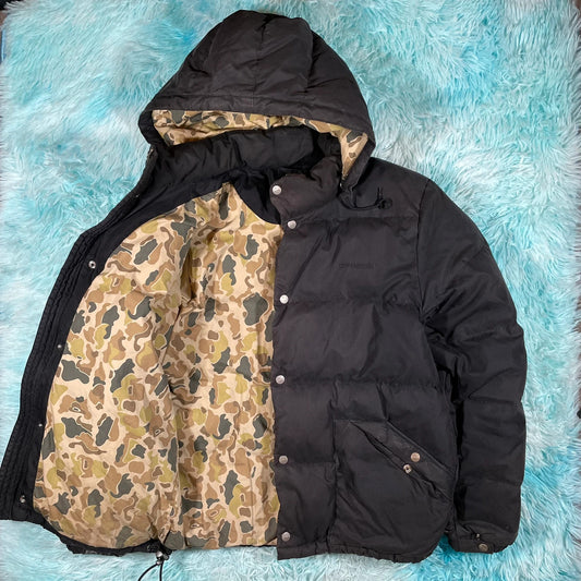 Black Carhartt Puffer Jacket Camo Lining - Medium