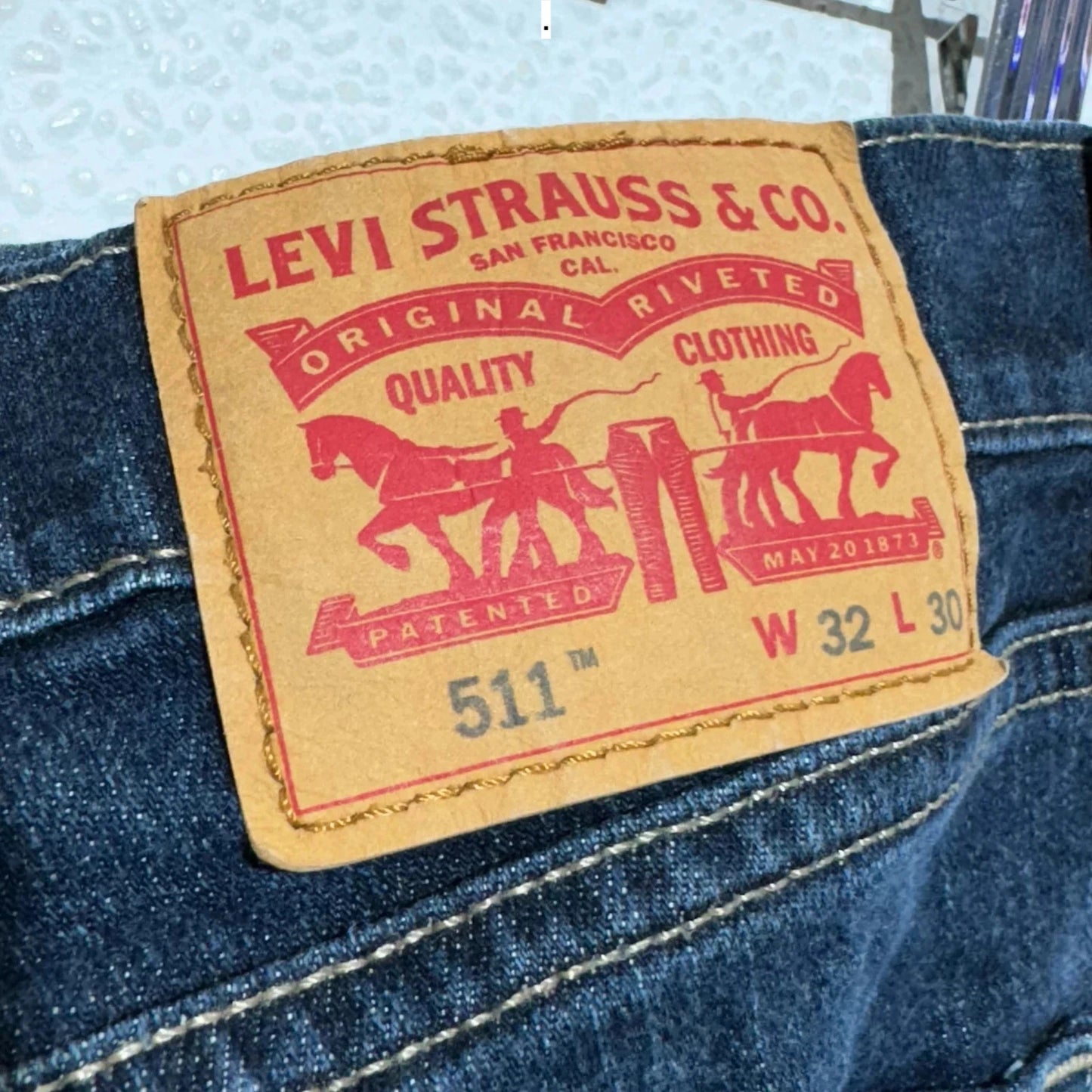 Blue Levi’s 511 Jeans Slim Straight Leg - 32W 32L
