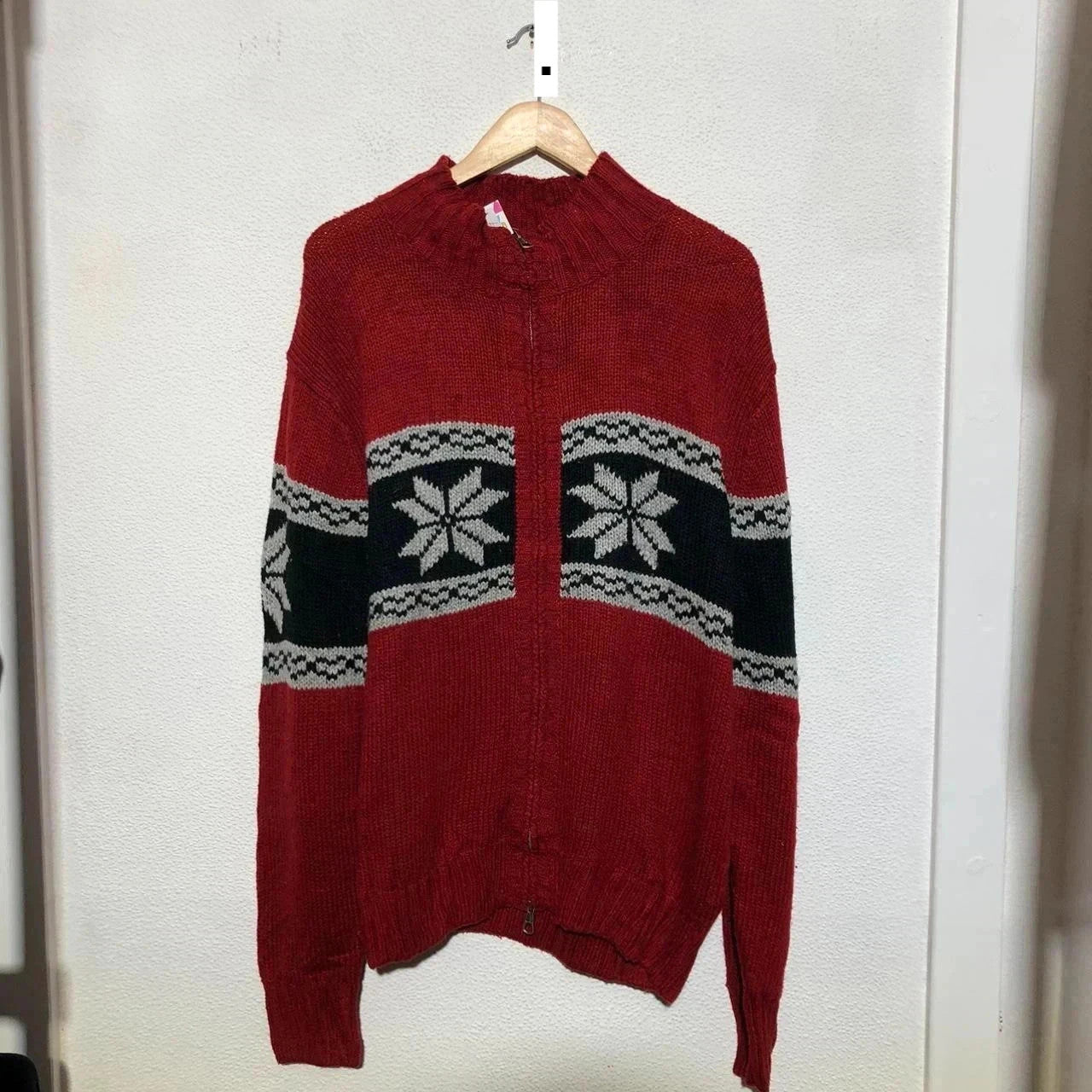Vintage Red Patterned Snowflake Knitted Jumper Full Zip - Large