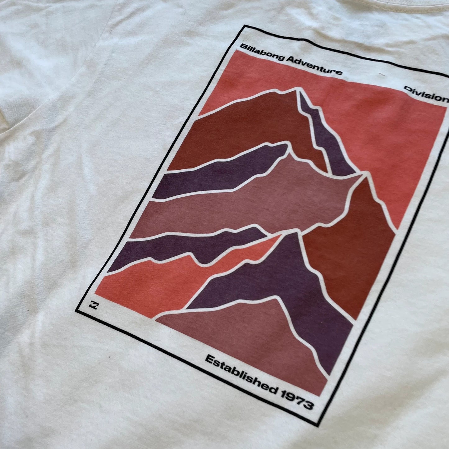 White Billabong Graphic T Shirt - XL