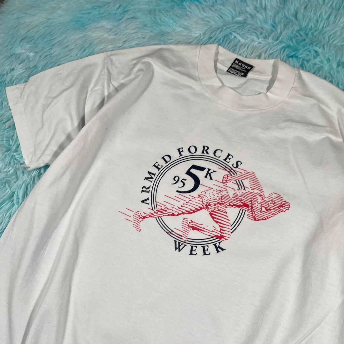 Vintage 90s White Armed Forces 5k Race Graphic T Shirt - Large