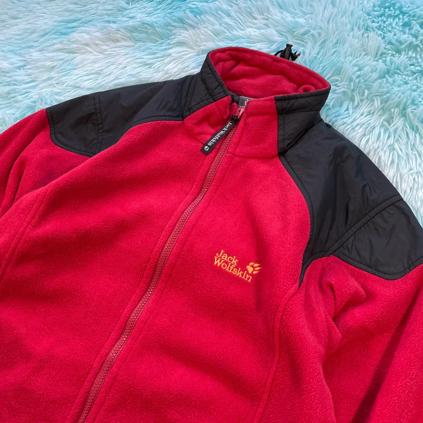 Vintage Red Jack Wolfskin Fleece Jacket - Large