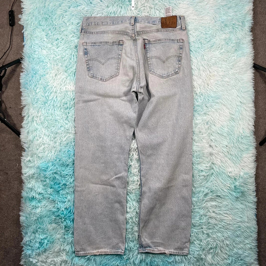 Vintage Levi’s 501 Jeans Lightwash Straight Leg - 36W 30L