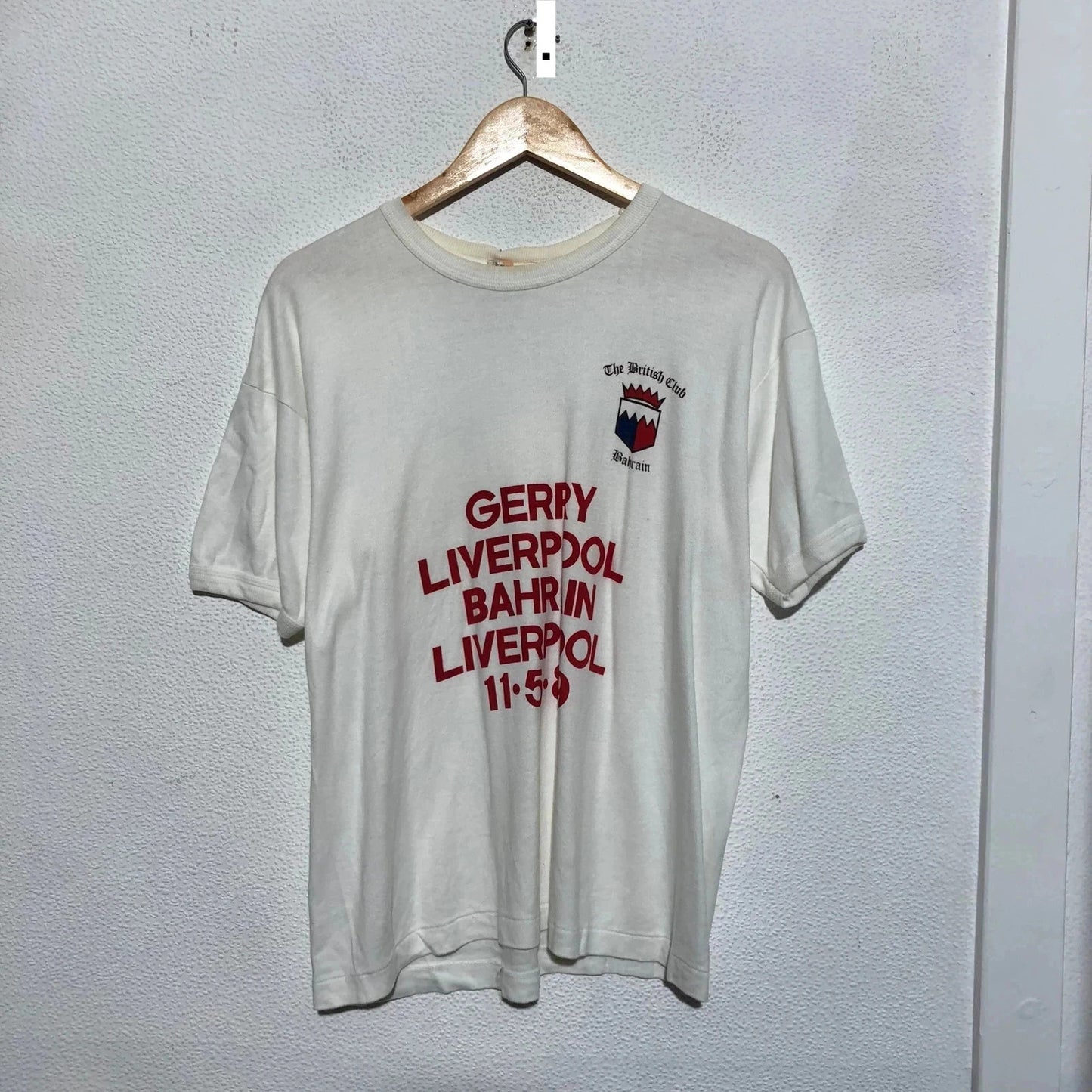 True Vintage 1989 The British Club Bahrain T Shirt - Large
