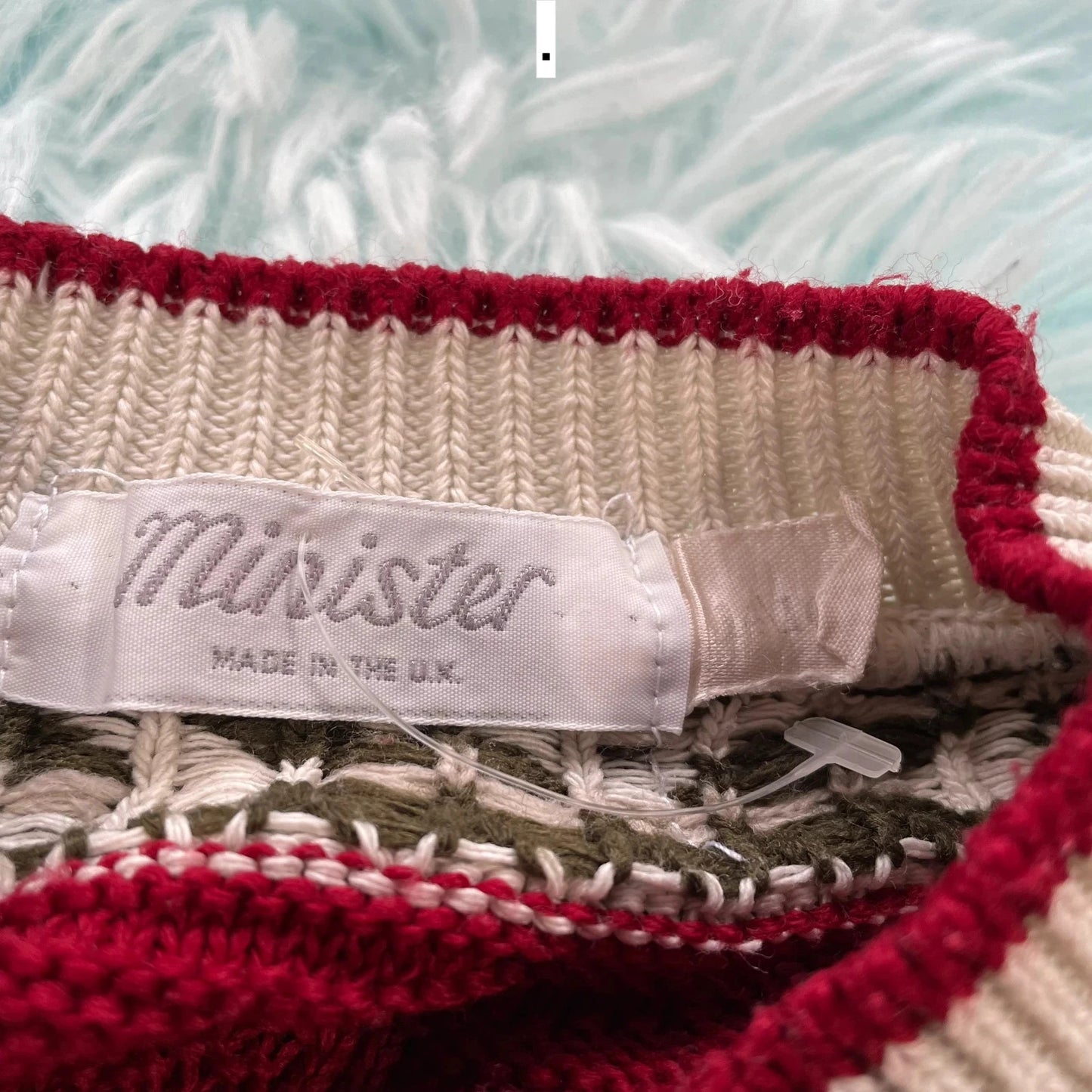 Vintage 90s Cream & Red Knitted Cardigan - Medium