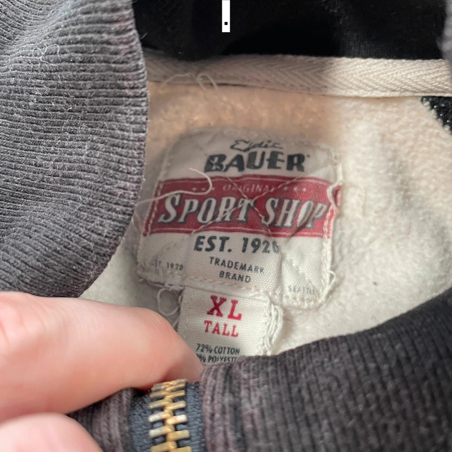 Vintage 90s Beige & Black Eddie Bauer 1/4 Zip Sweatshirt - XL