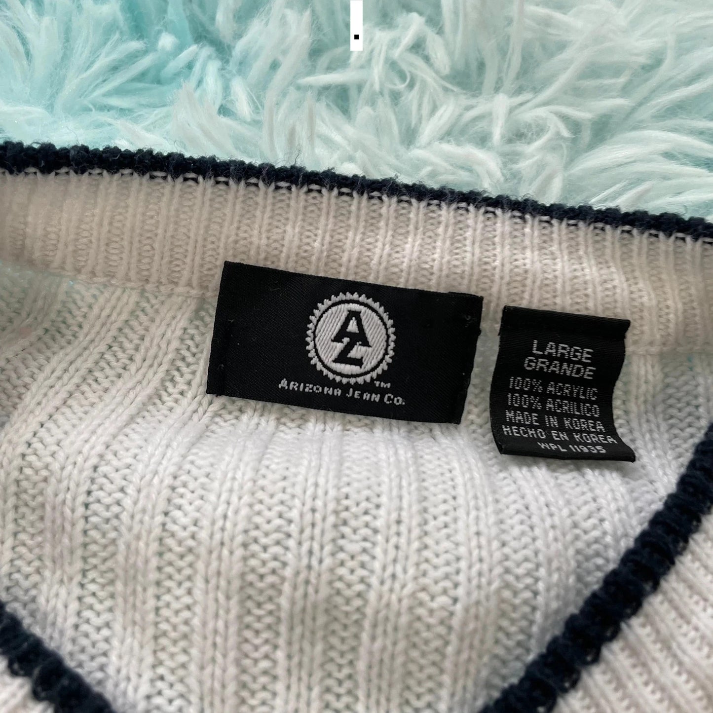 Vintage 90s White Knitted Jumper - Large