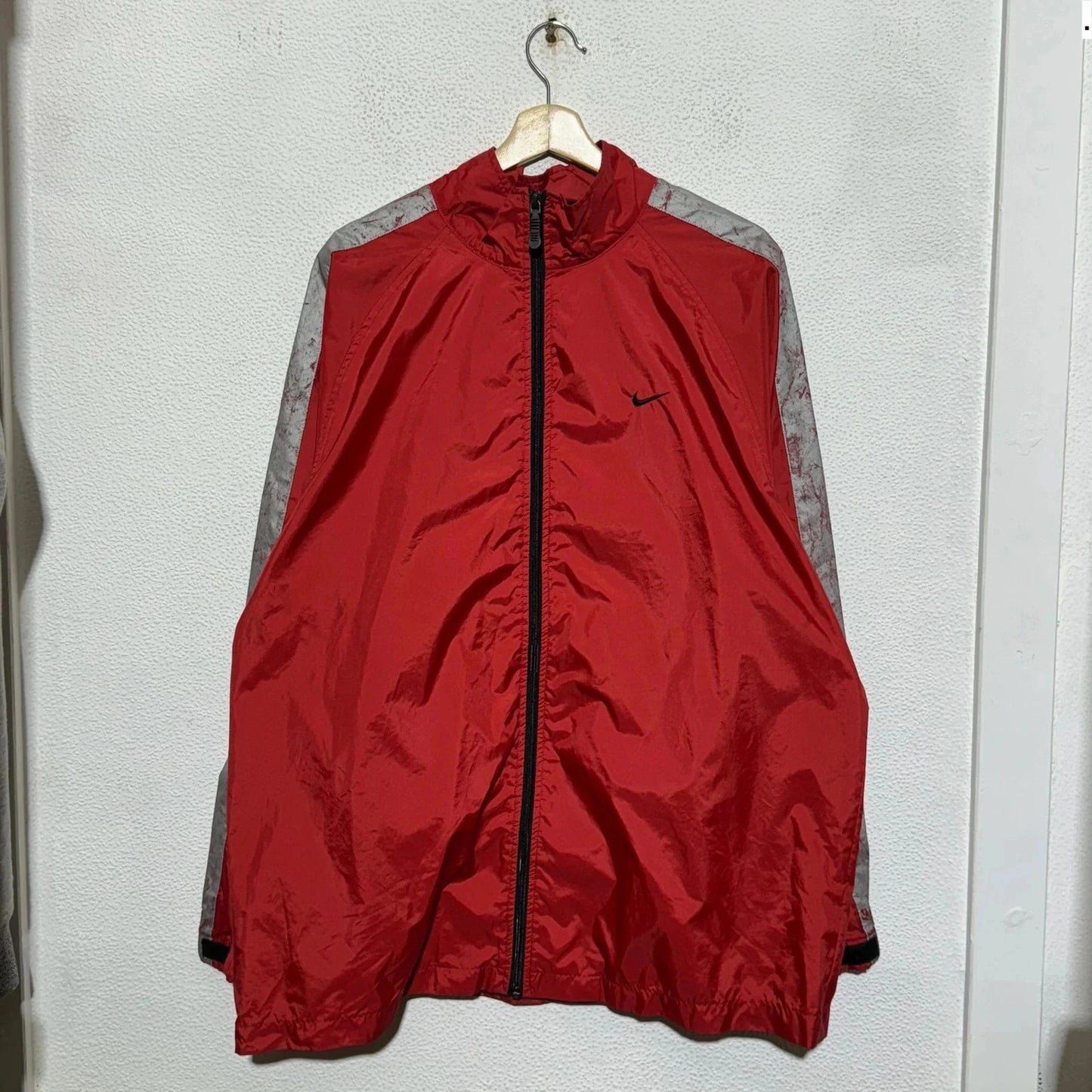 Vintage 00s Red Nike Windbreaker - Large