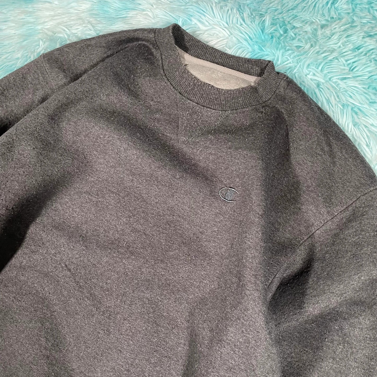 Vintage 00s Grey Champion Plain Sweatshirt - Medium