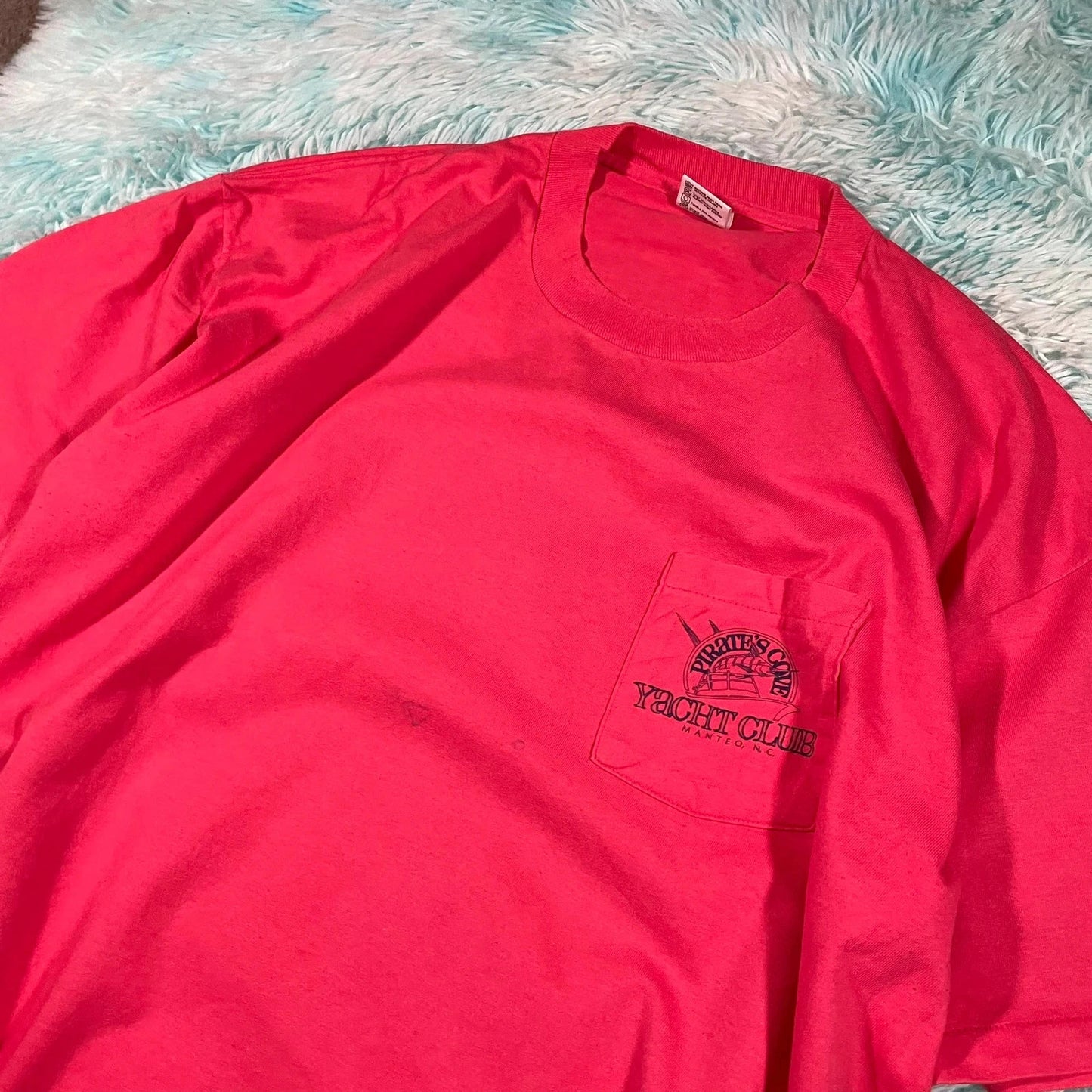 Vintage 90s Red Yacht Club Graphic T Shirt - XXL