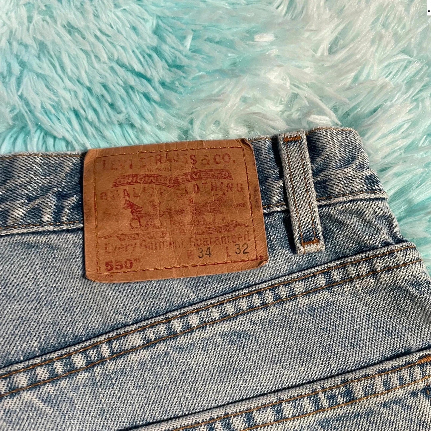 Vintage 90s Levi’s 550 Jeans Straight Leg - 34W 32L
