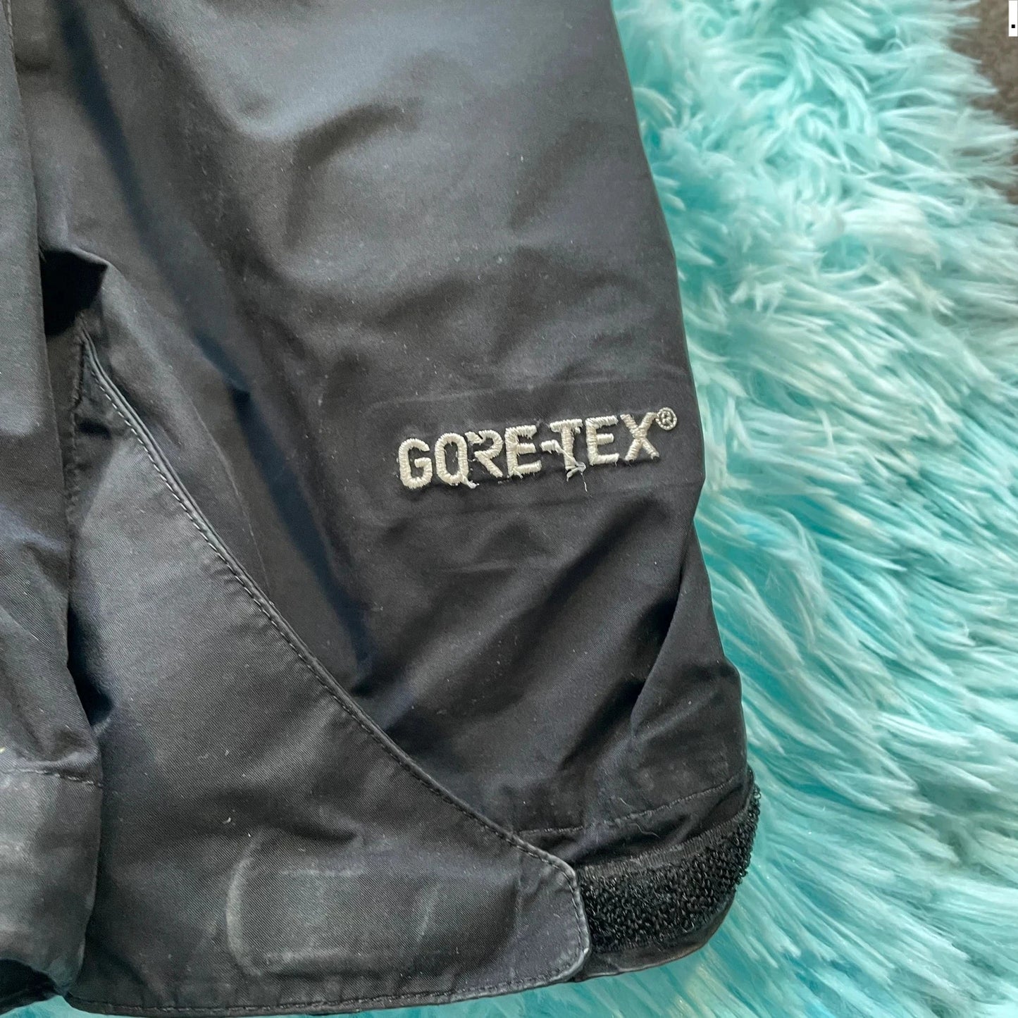 Black The North Face Gore-tex Windbreaker Jacket - Large