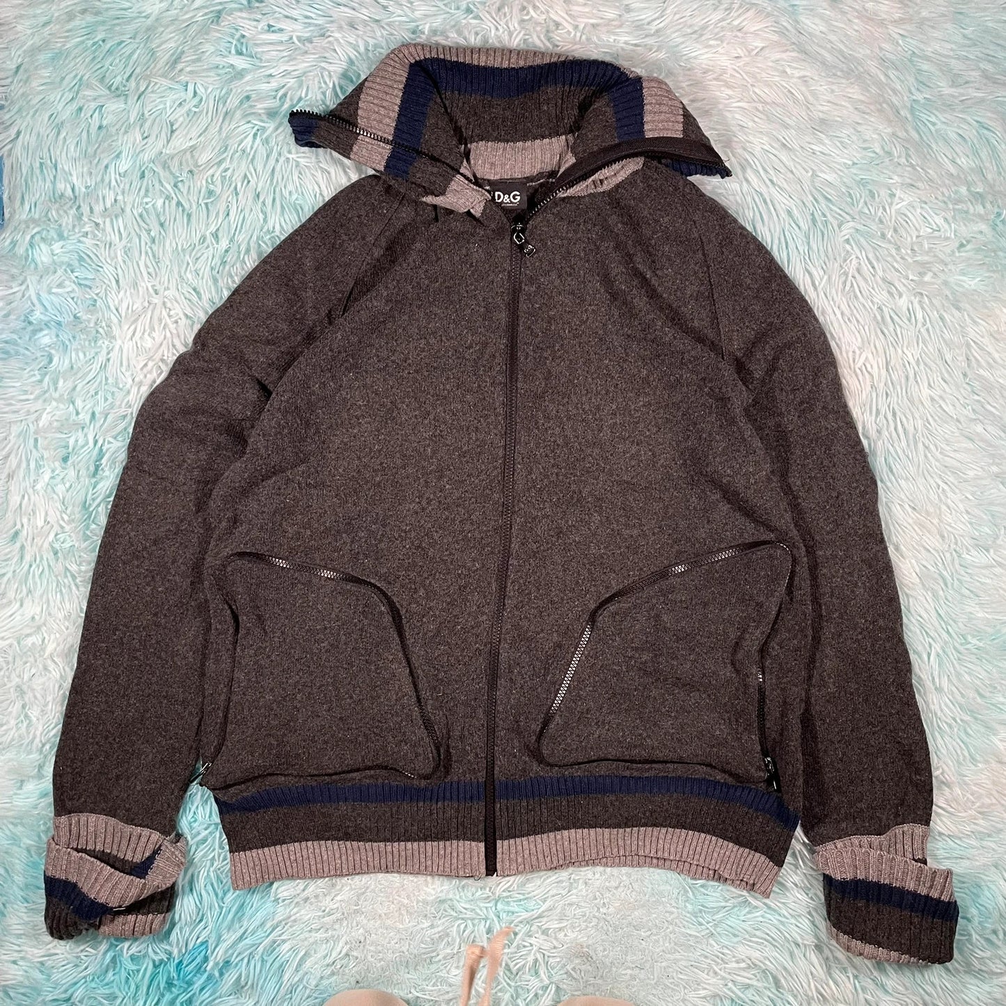 Vintage 00s Grey Dolce & Gabbana Knitted Jumper - XL