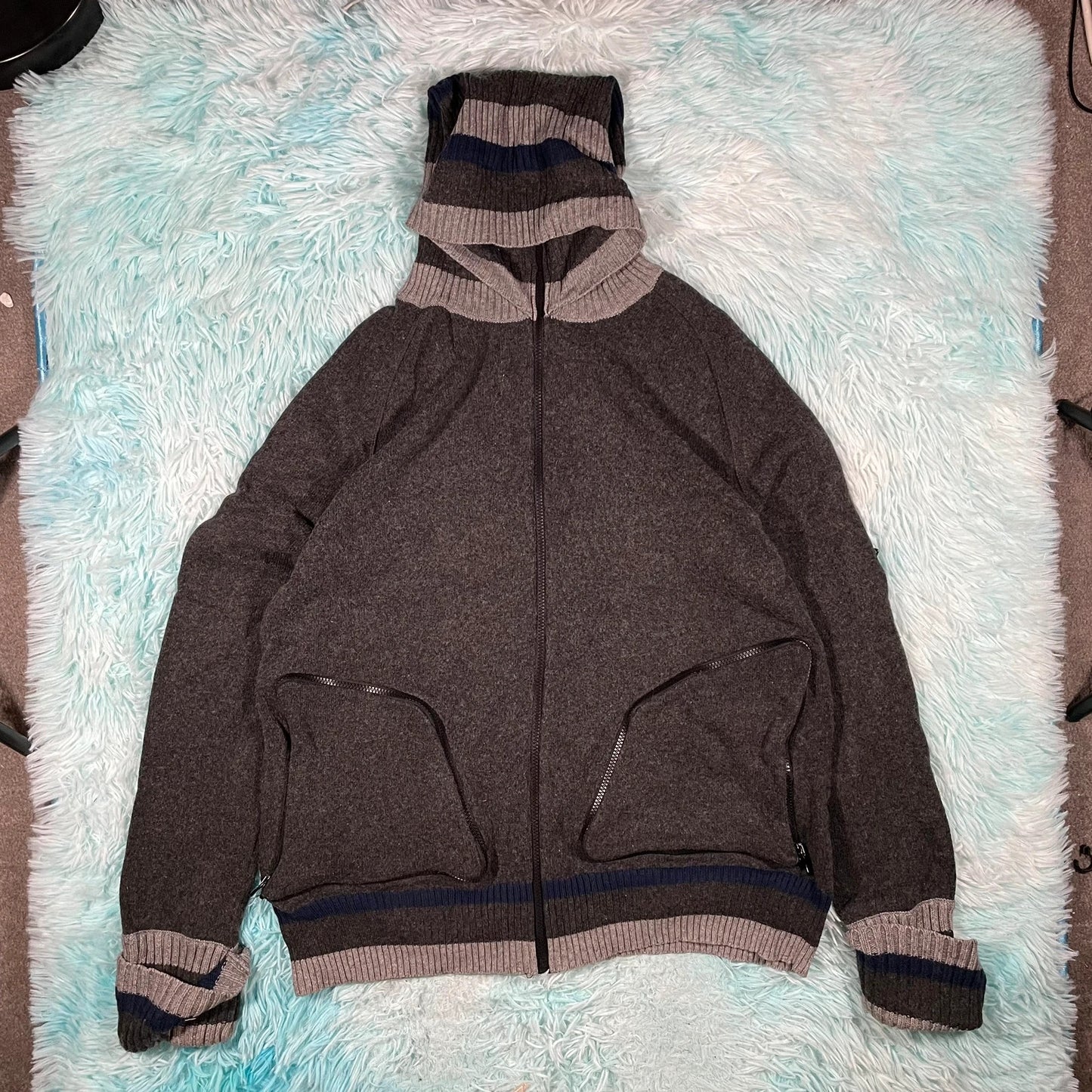 Vintage 00s Grey Dolce & Gabbana Knitted Jumper - XL