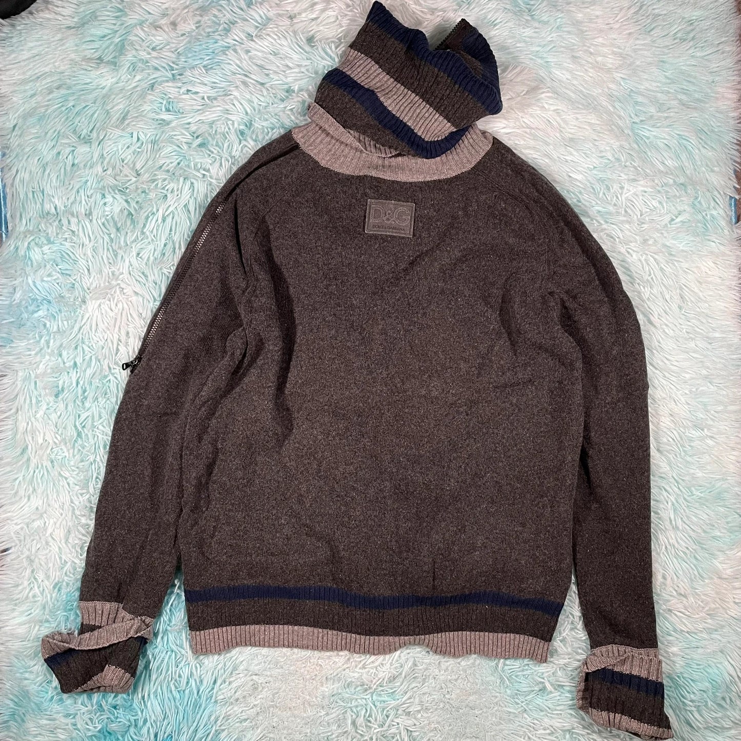 Vintage 00s Grey Dolce & Gabbana Knitted Jumper - XL