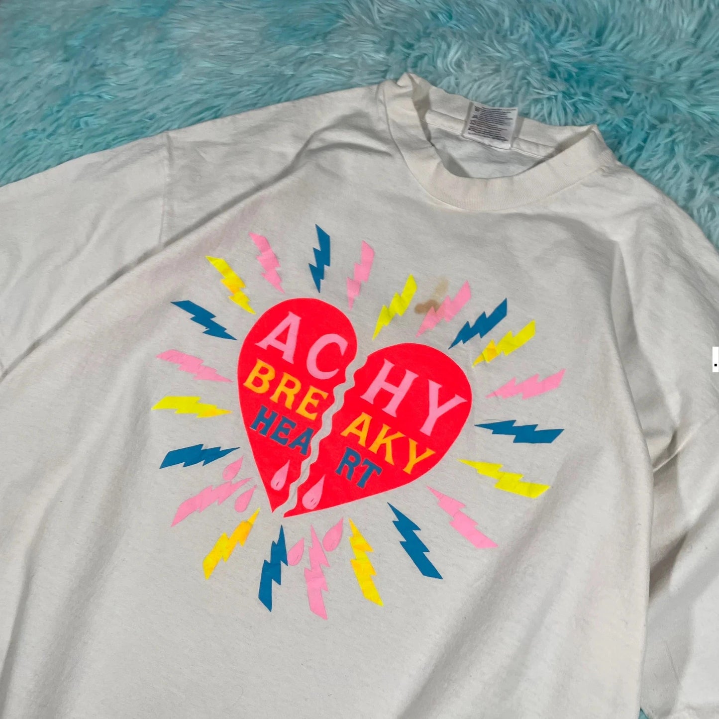Vintage 90s White Achy Breaky Heart Graphic T Shirt - XL