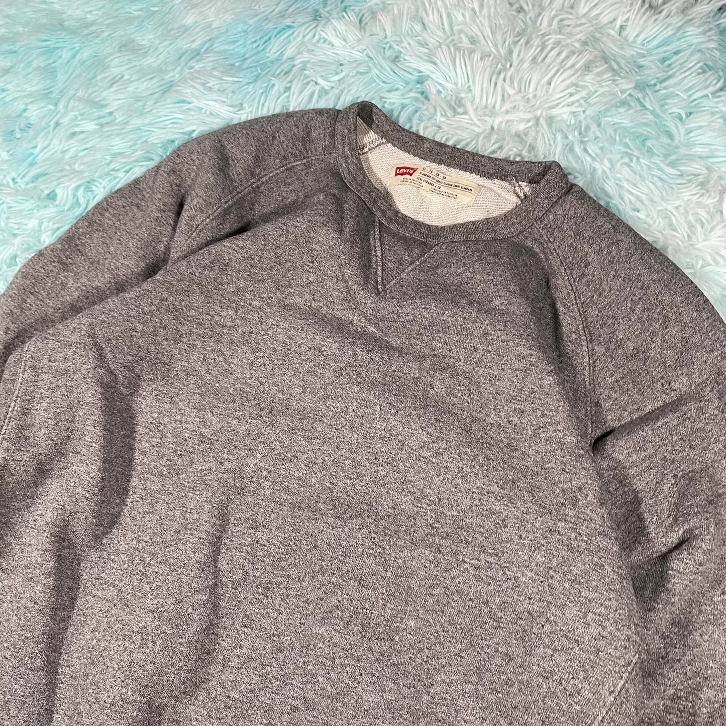 Plain Grey Levi’s Sweatshirt - XL