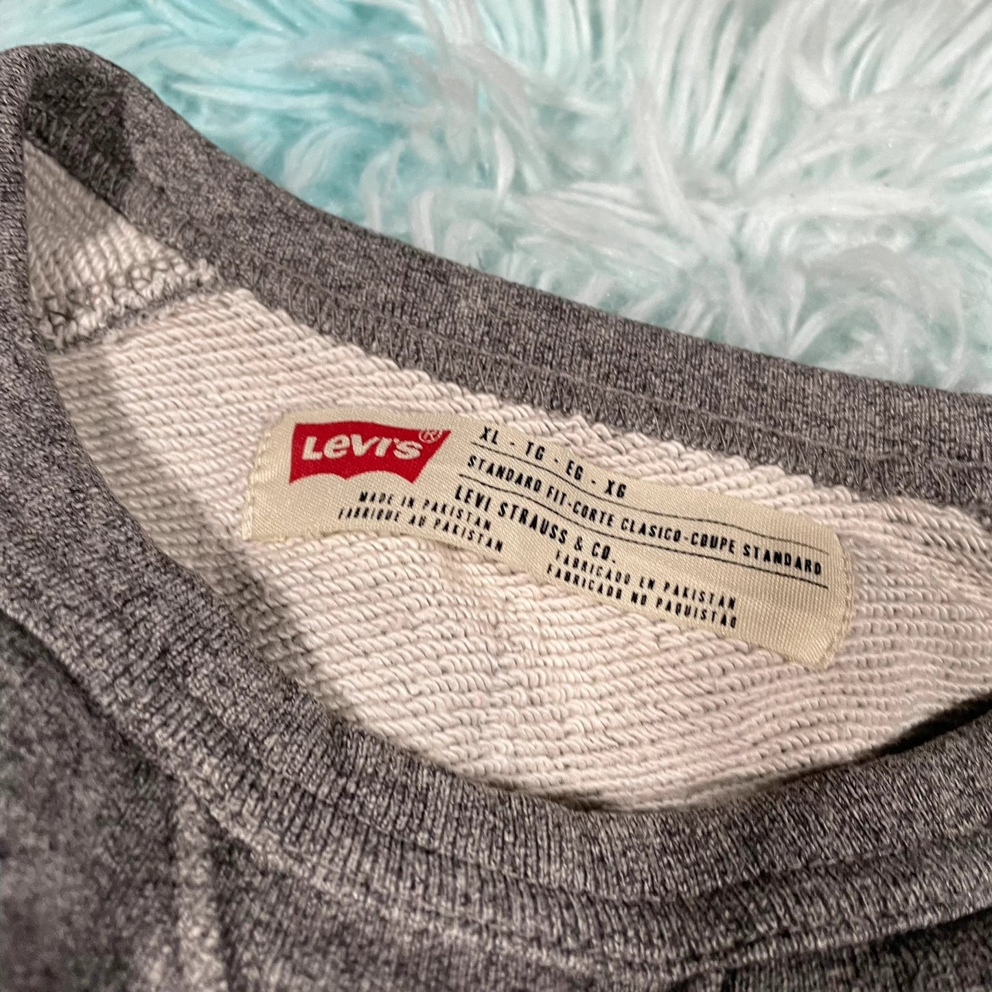 Plain Grey Levi’s Sweatshirt - XL