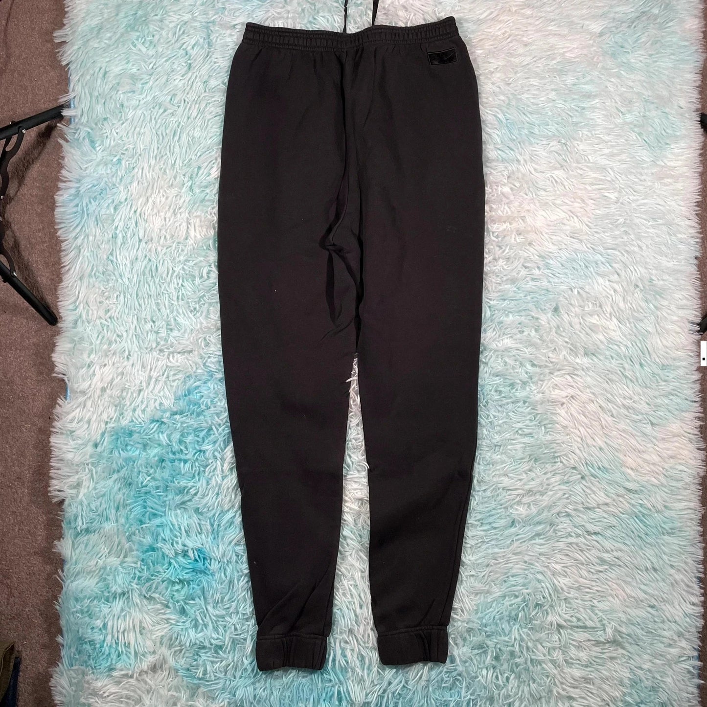 Black Nike Chelsea Joggers Jogging Bottoms - Small