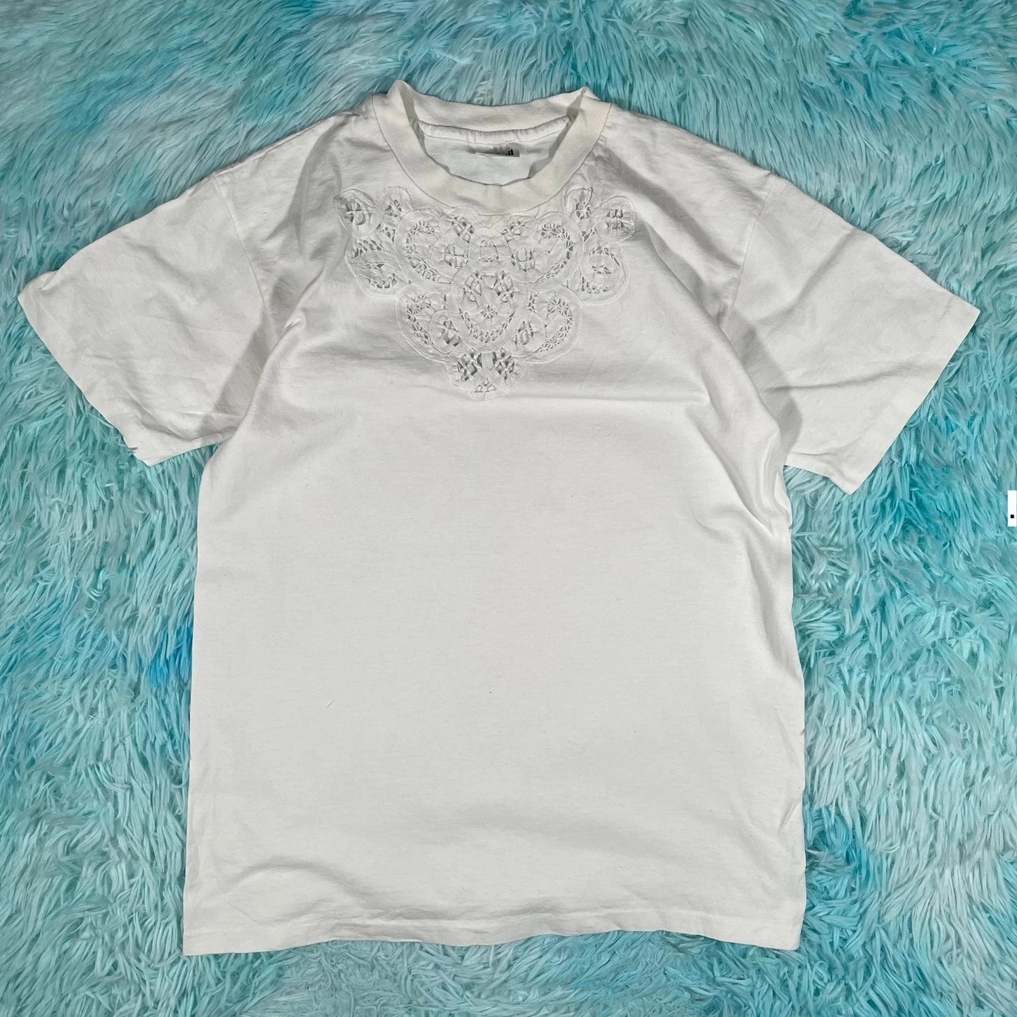Vintage 90s White Patterned T Shirt - Medium