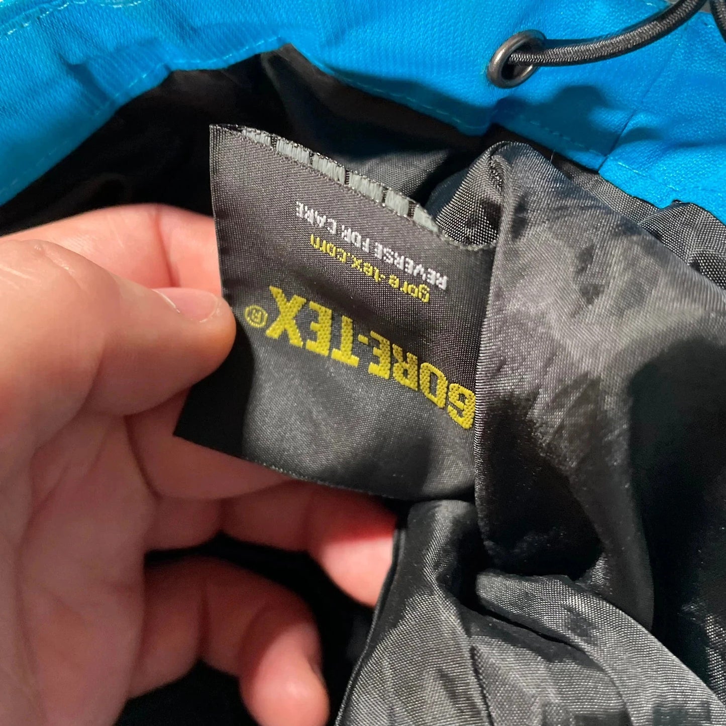 Blue & Black The North Face Gore-tex Windbreaker Jacket - Small