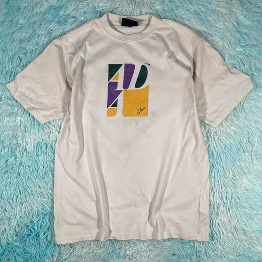White Alma de Ace Graphic T Shirt - Medium