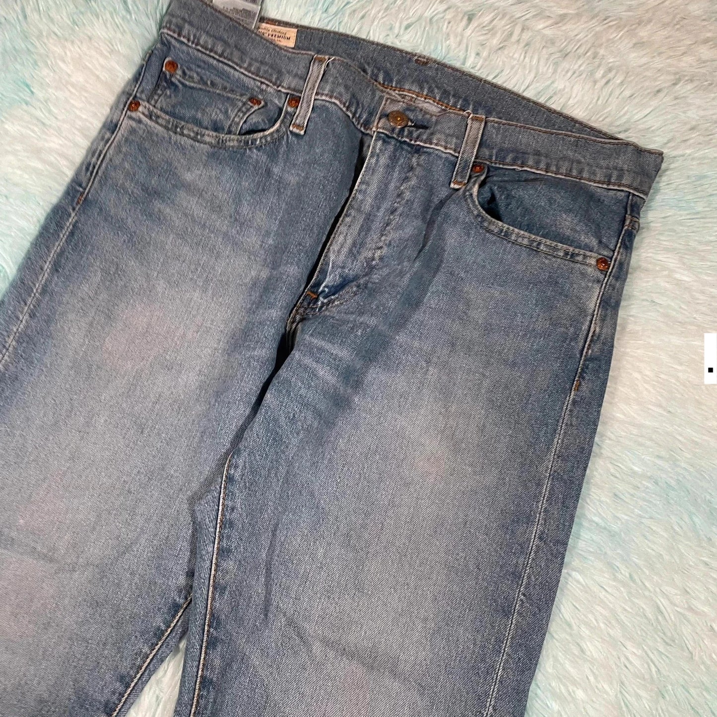 Blue Levi’s 510 Jeans Slim Fit - 32W 32L