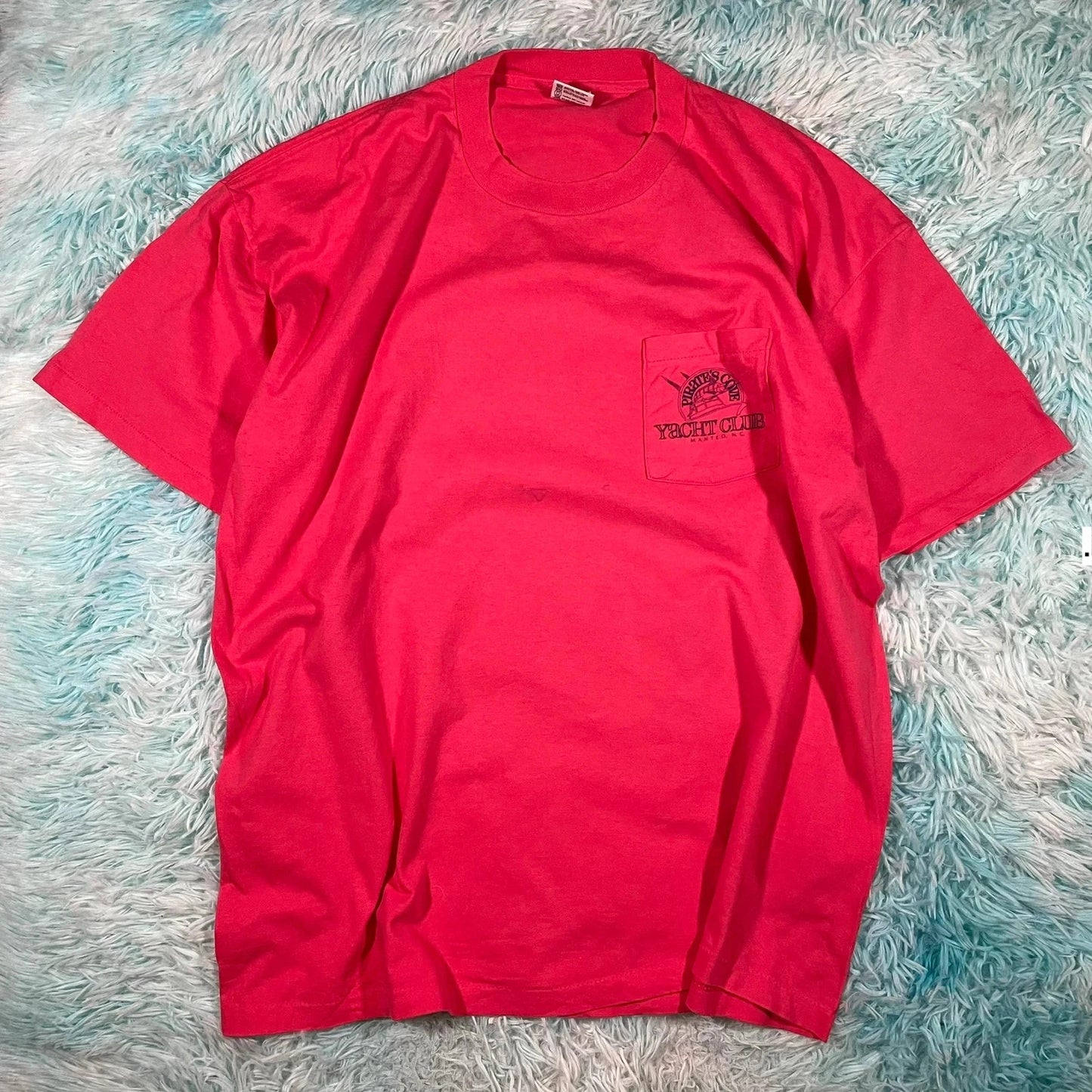 Vintage 90s Red Yacht Club Graphic T Shirt - XXL