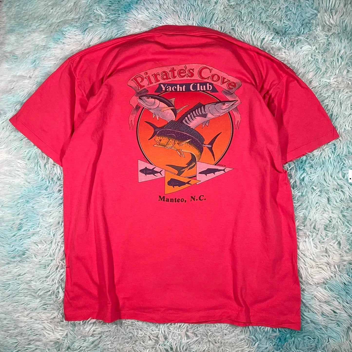 Vintage 90s Red Yacht Club Graphic T Shirt - XXL