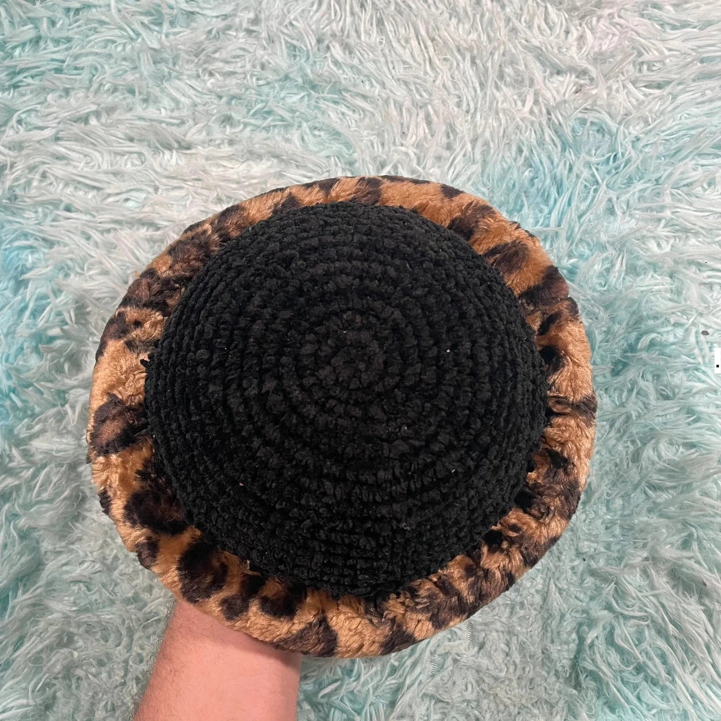 Vintage 80s Black Leopard Print Crochet Hat