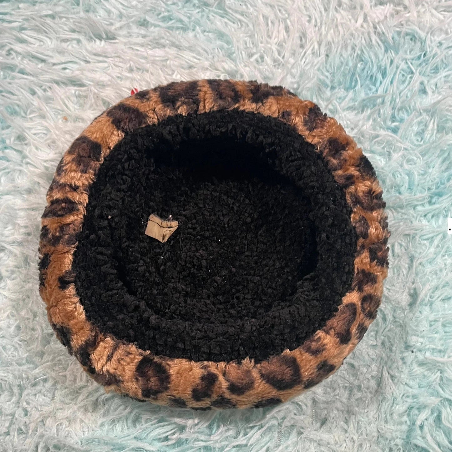 Vintage 80s Black Leopard Print Crochet Hat