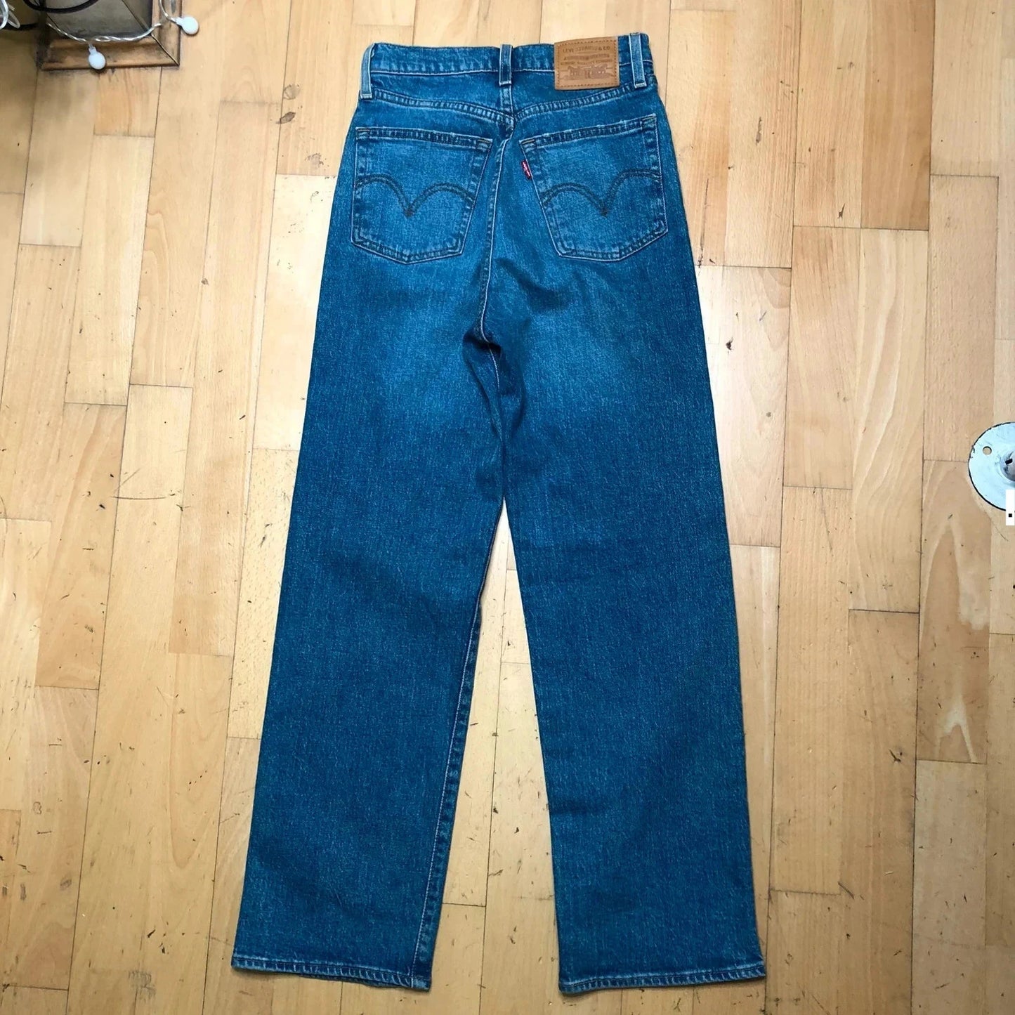 Vintage Blue Levi’s Jeans High Waist Straight Jeans - 24W 27L