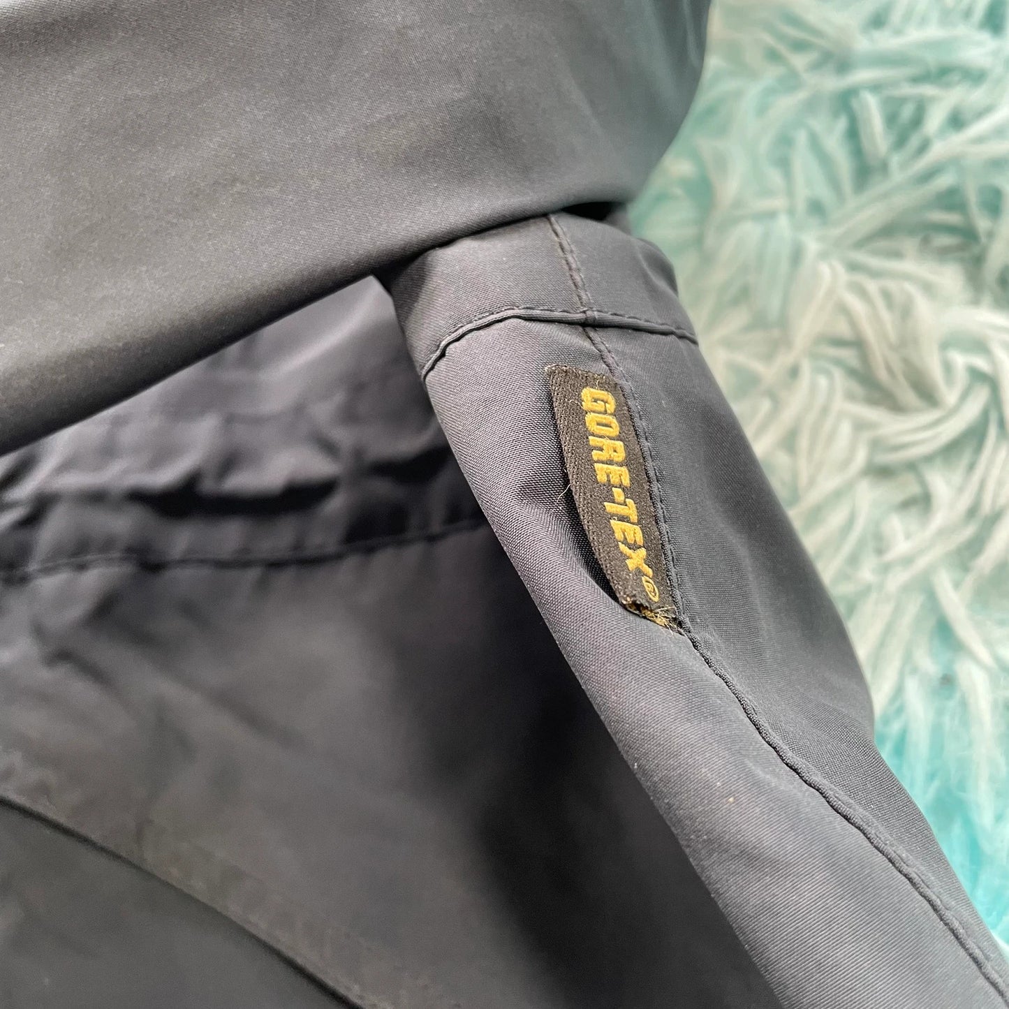 Grey Berghaus Gore-tex Windbreaker Jacket - Large