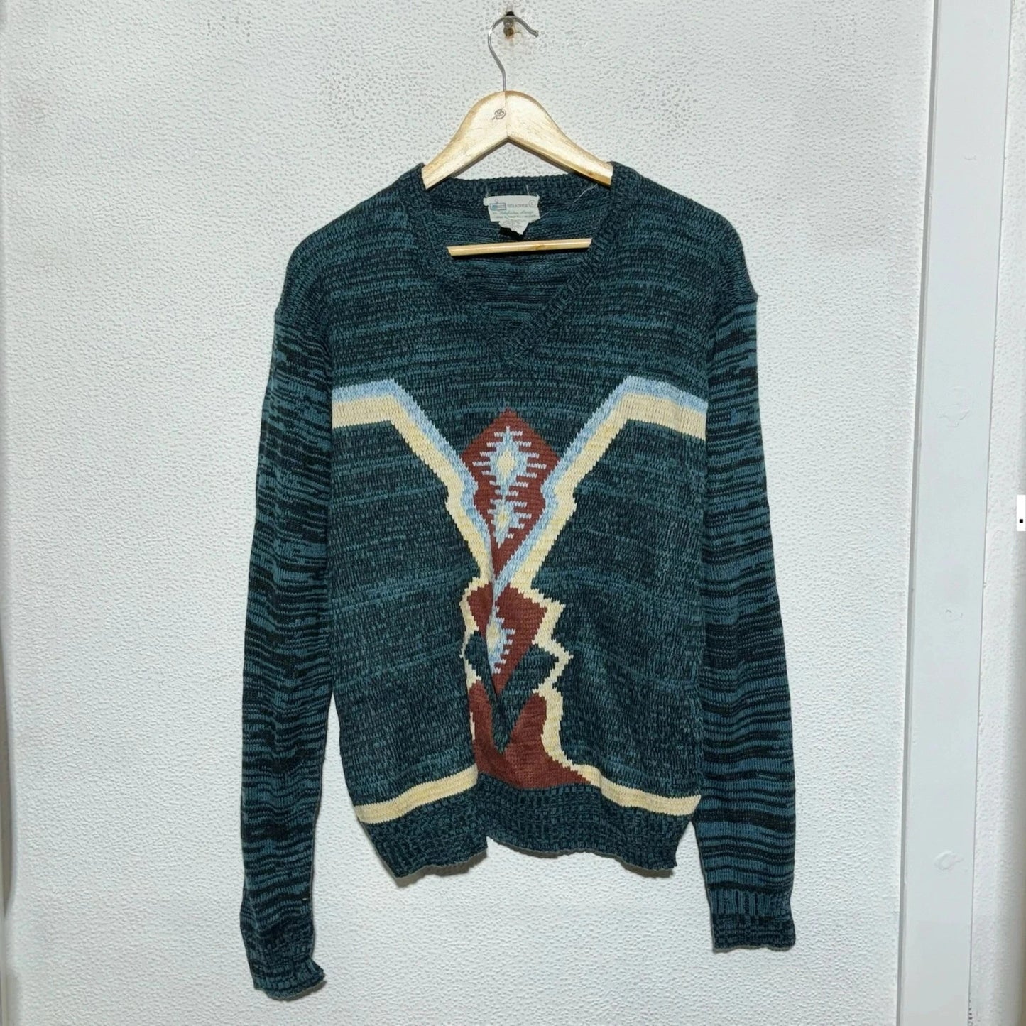 Vintage 80s Navy Aztec patterned Knitted Jumper - Large